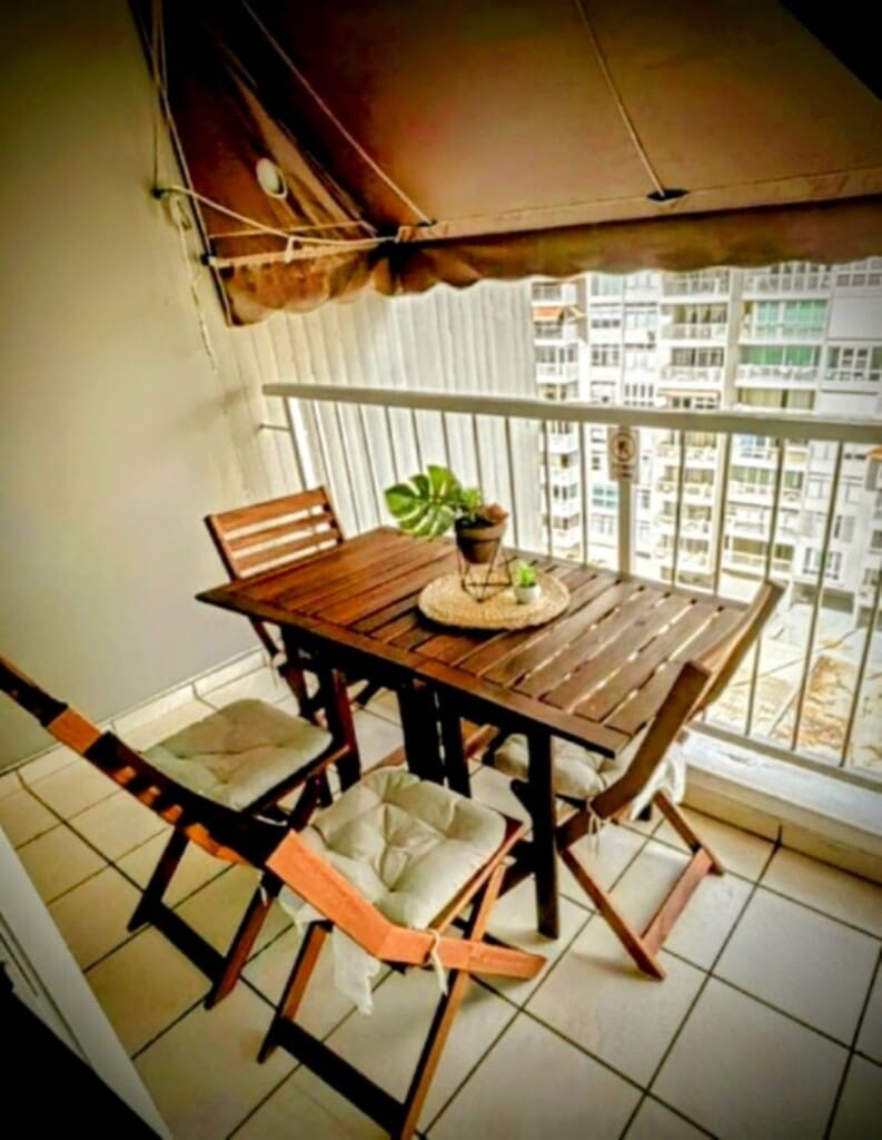 14th pic balcony