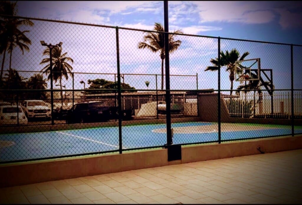 16th pic tennis court