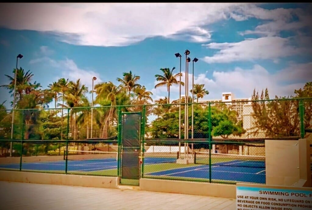 17th pic tennis court