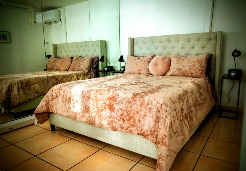 7th pic Bedroom
