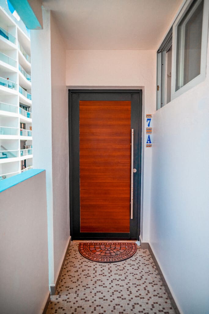 7a balcony 01