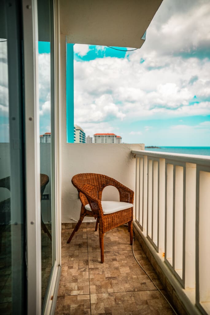 7a balcony 06