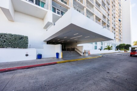 f1dee6a2 33bf 4c U73U2.jpg